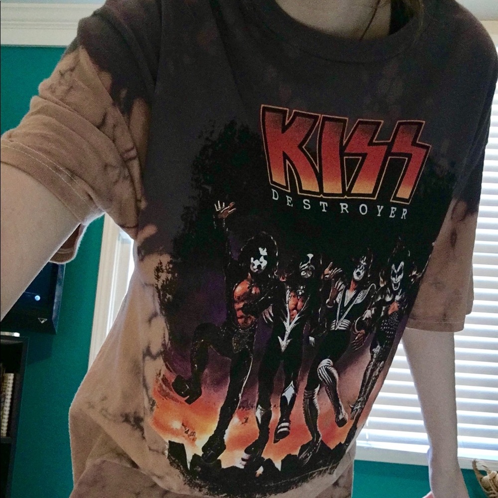 Dip-dyed Kiss band t shirt